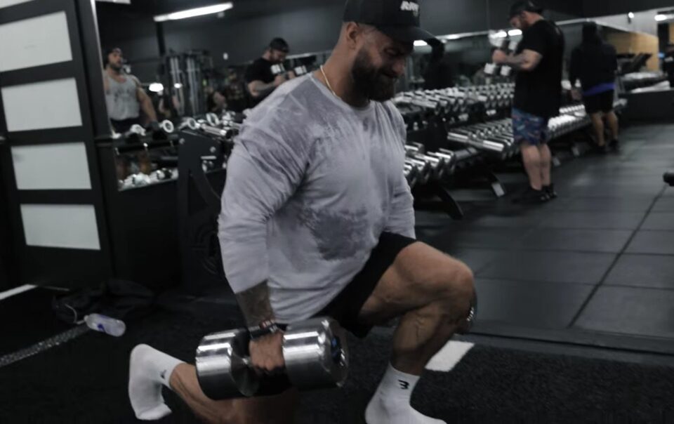 chris-bumstead-endures-brutal-leg-session-in-the-offseason-–-breaking-muscle