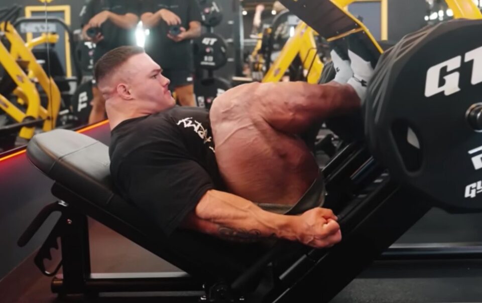 nick-walker-brings-the-intensity-on-leg-day-during-2023-mr.-olympia-prep-–-breaking-muscle