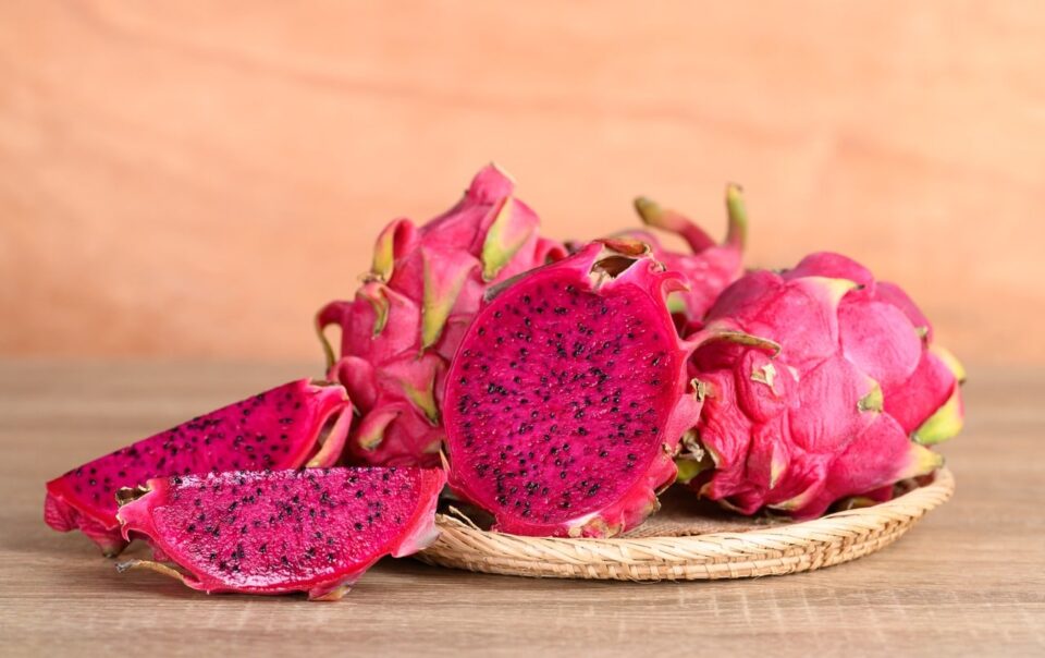 dragon-fruit:-its-health-benefits-and-more-healthifyme