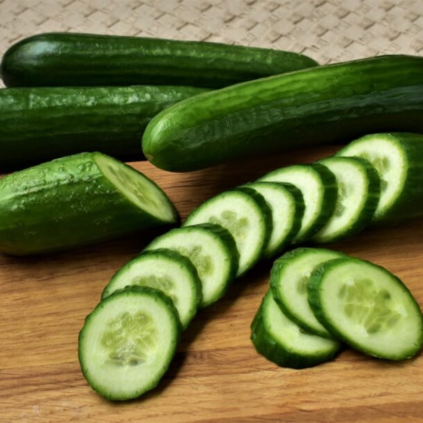 exploring-the-health-benefits-of-cucumbers:-healthifyme